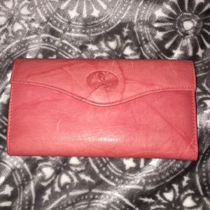 Buxton pink wallet